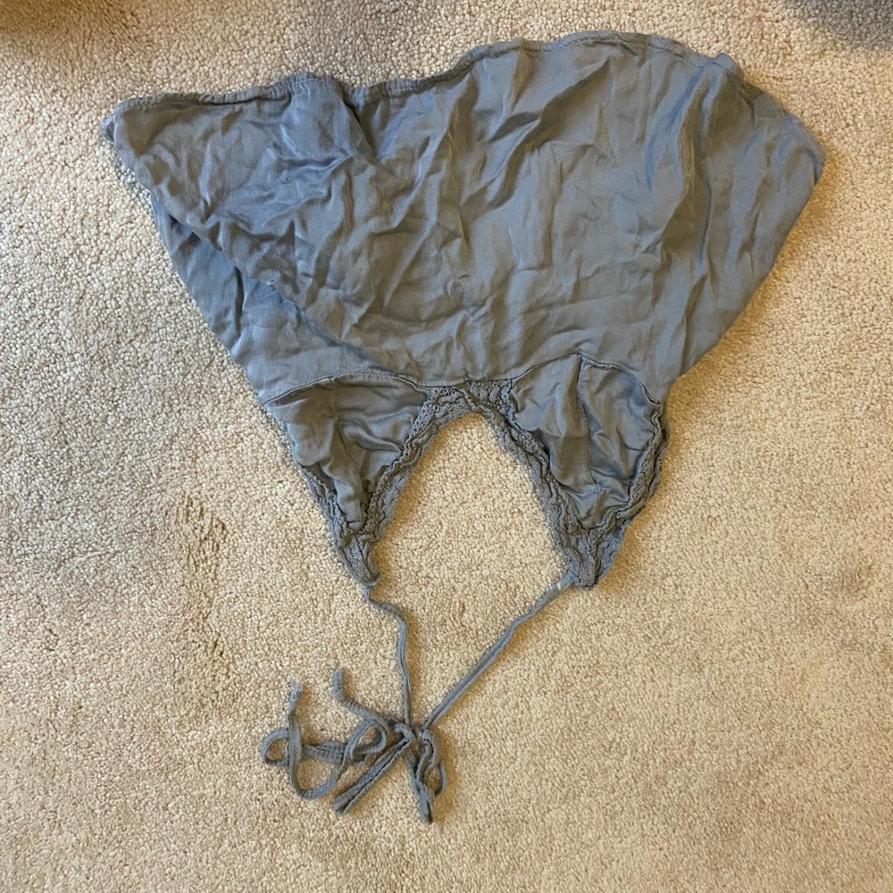 American Eagle tie shirt